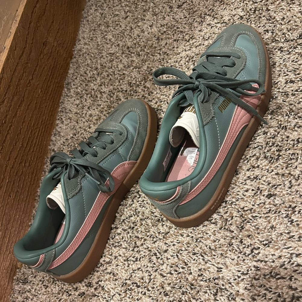 Puma Green and Pink Athletic Shoes